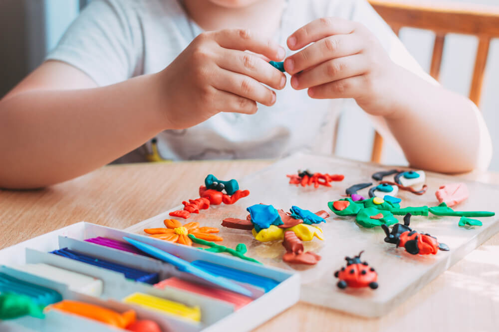 Легкие поделки из скульптурного пластилина